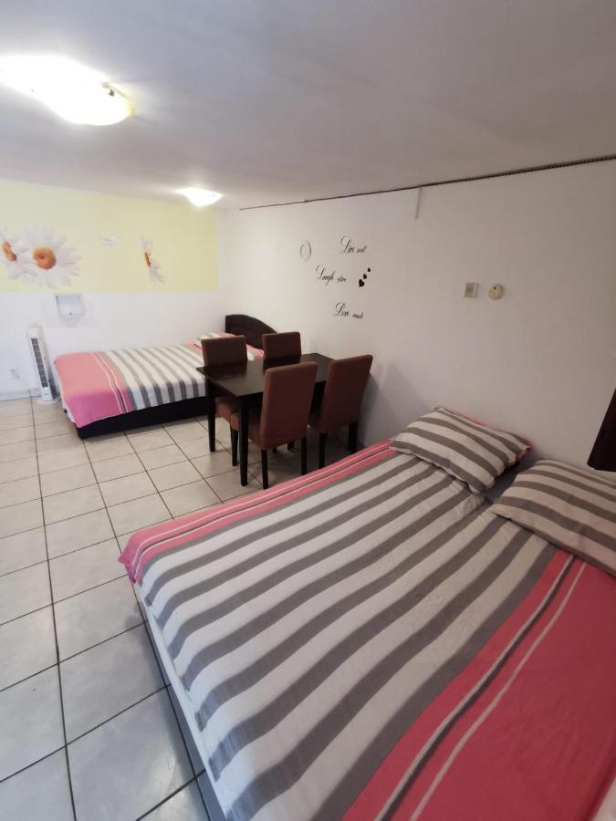 Unique Apartments Malinska Luaran gambar