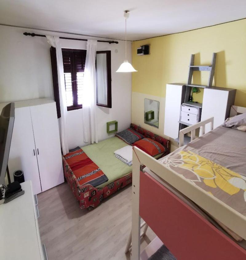 Unique Apartments Malinska Luaran gambar